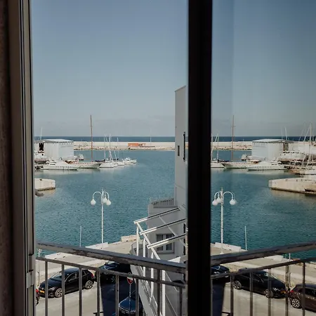 Fari E Fanali By Monholiday Guest house